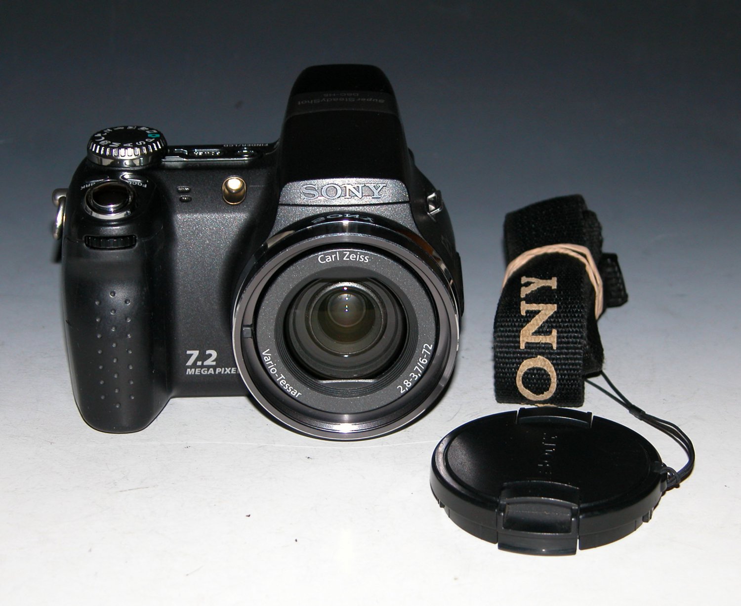 Sony Cyber-shot DSC-H5 7.2MP Digital Camera  #5260